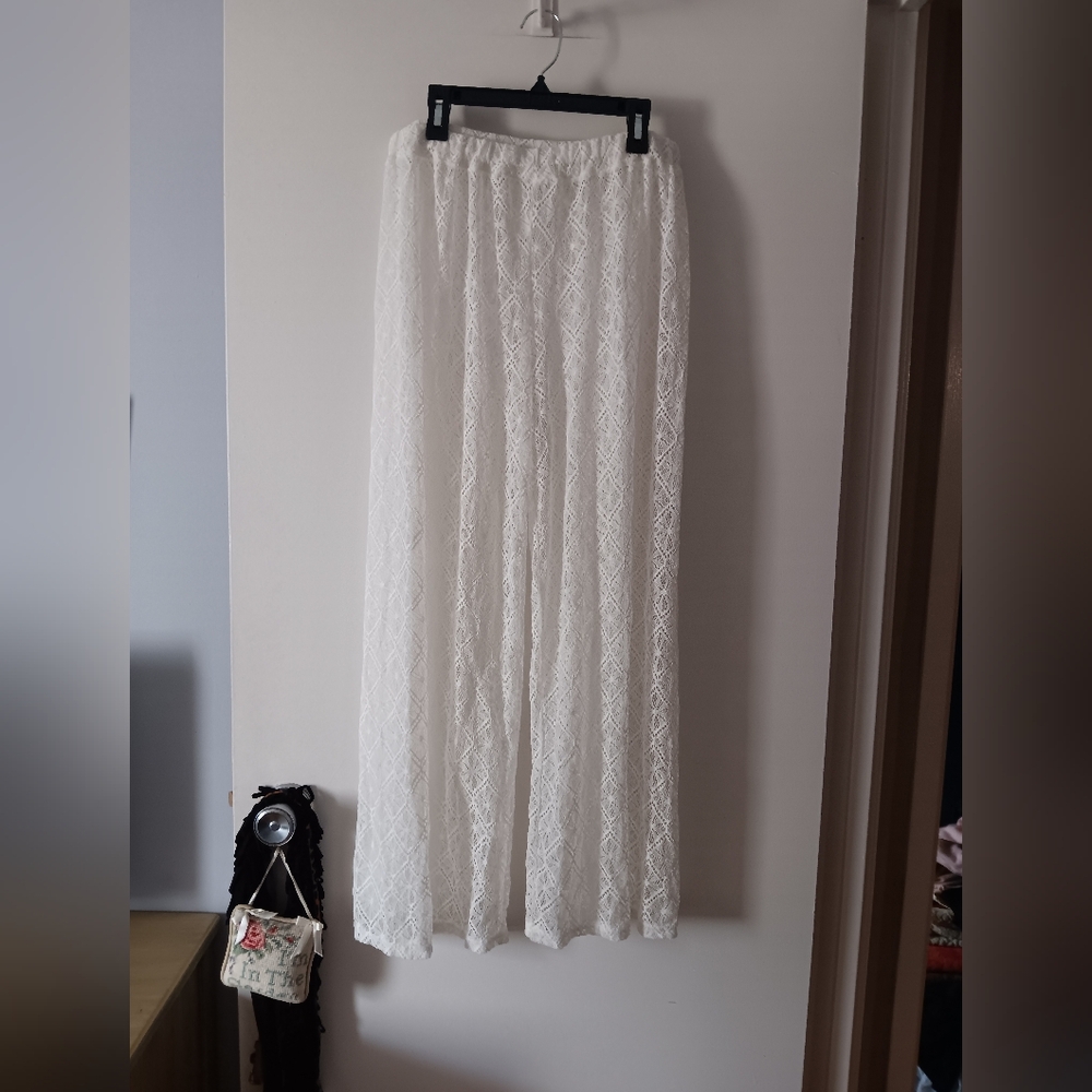 Vintage White Lace Wide Leg Pull On Pants M